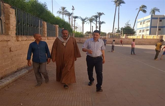 أسيوط.. وكيل "الشباب والرياضة" يوجه بصيانة الكشافات