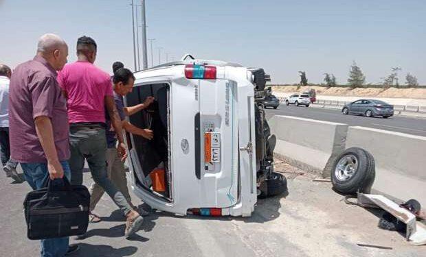 مصرع وإصابة 9 أشخاص إثر انقلاب "ميكروباص" بالطريق الزراعي في القليوبية