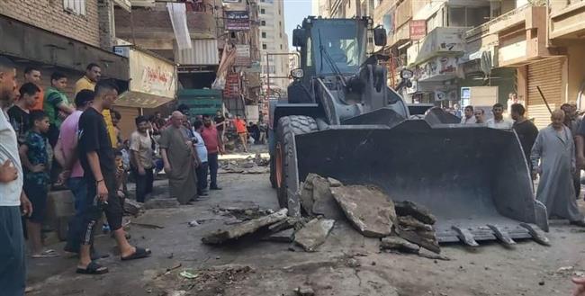 حملة مكبرة لإزالة الإشغالات و الأسواق العشوائية بحي شرق شبرا الخيمة