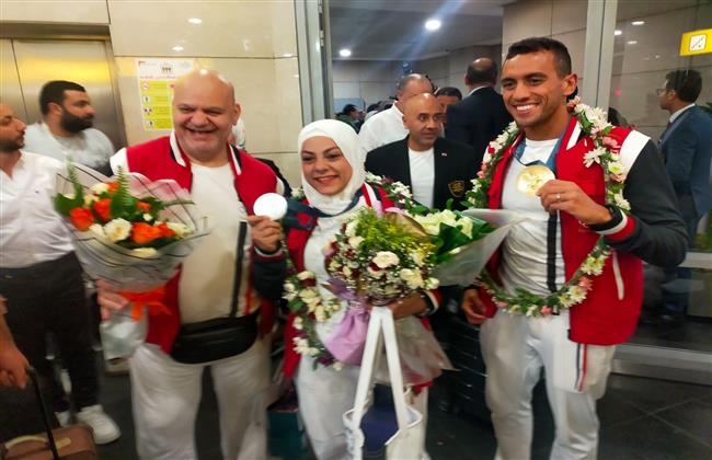 بالصور.. وصول أبطال مصر في أولمبياد باريس 2024 أحمد الجندي وسارة سمير