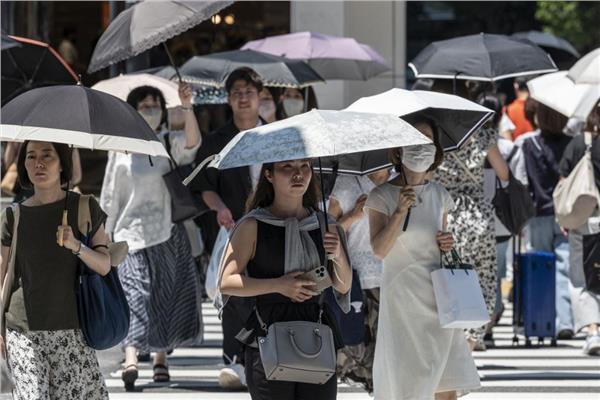 الأرصاد الجوية اليابانية تحذر من ضربات الشمس في 35 محافظة