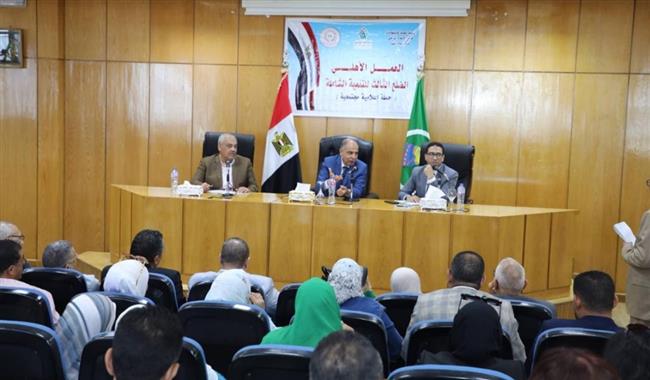 محافظ المنيا يعلن دعمه الكامل للمؤسسات الاجتماعية والتنموية