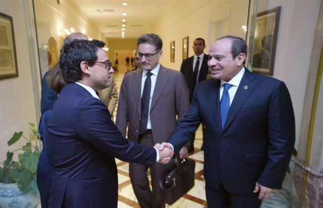 الرئيس السيسي يستقبل وزير خارجية فرنسا