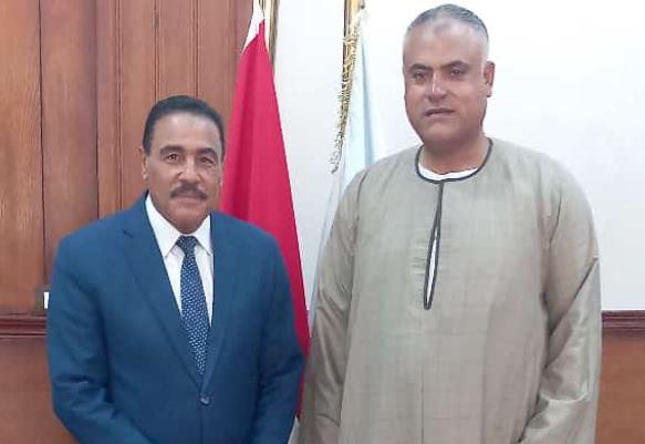 أمين عام نقابة الفلاحين يلتقي محافظ مطروح لبحث التعاون المشترك
