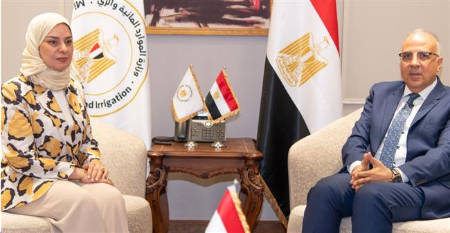 وزير الري يبحث مع سفيرة البحرين تعزيز التعاون في مجال الموارد المائية