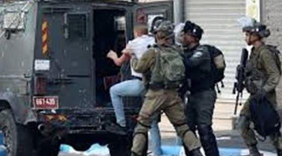 هيئة البث الإسرائيلية: فلسطيني يعتدي بمطرقة على عنصر أمن قرب نابلس 
