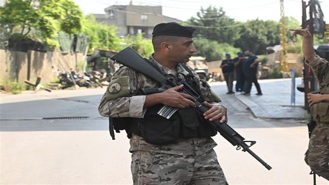 الجيش اللبناني ينفذ عملية دهم ويوقف مجموعة من الأشخاص