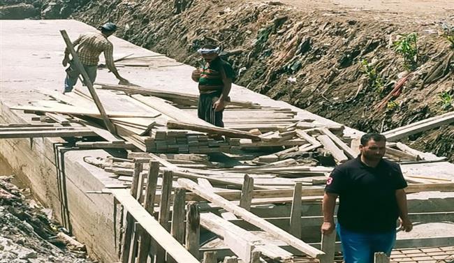 محافظ الغربية يتابع تغطية ترعة البسيوني