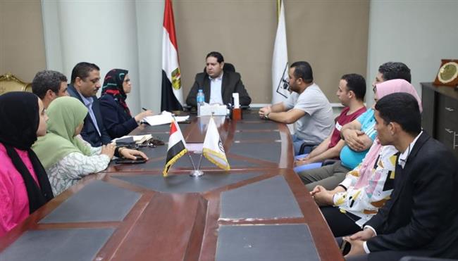 نائب محافظ بني سويف يلتقي عدداً من المشاركين بمبادرة المشروعات الخضراء