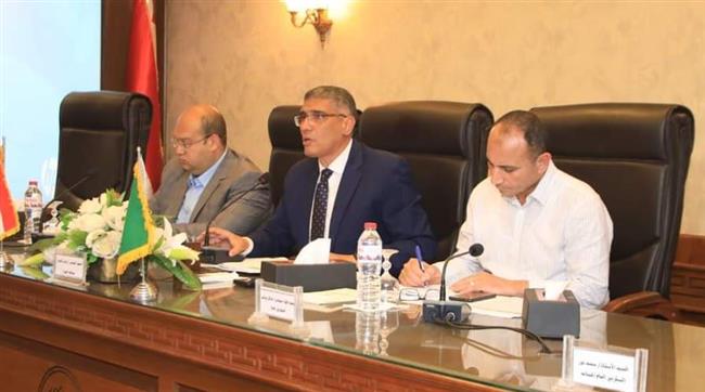 محافظ الجيزة يتابع نسب الإنجاز بملف التصالح في مخالفات البناء 