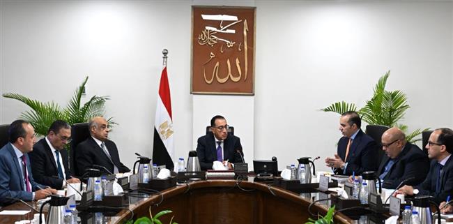 مدبولي يعقد اجتماعًا لمُراجعة الأجندة التشريعية والقوانين التي سيتم تقديمها للبرلمان