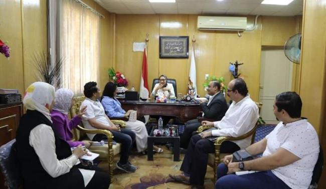نائب محافظ الوادي الجديد تبحث مشروع ميكنة صندوق استصلاح الأراضي