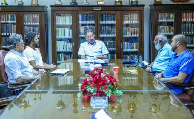 الخطيب يجتمع مع لجنة التخطيط لوضع أسس العمل بالمرحلة المقبلة