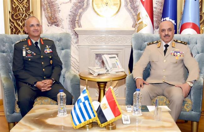 الفريق أول عبد المجيد صقر يلتقي رئيس هيئة الأركان للقوات المسلحة اليونانية