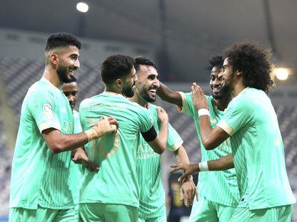 السد يفوز بخماسية على العربي في الدوري القطري