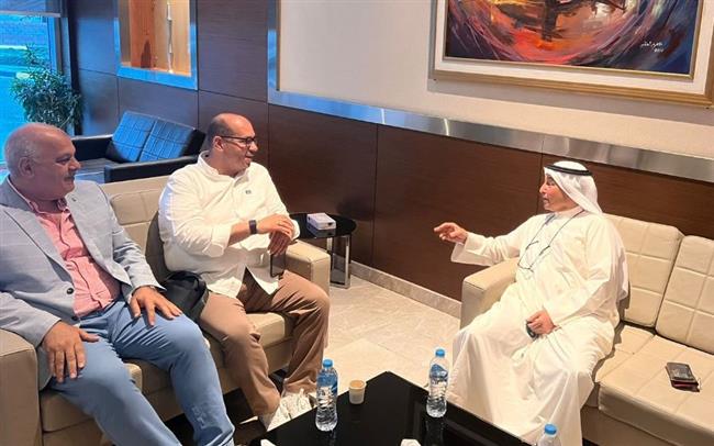ياسر إدريس يستقبل رئيس الاتحاد الدولي لألعاب الماء