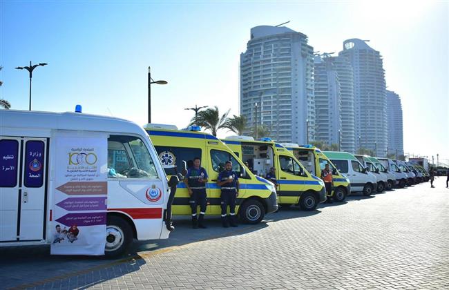 "صحة الإسكندرية" تقدم استشارات مجانية لكل المترددين على "شارع الصحة" بـ العلمين