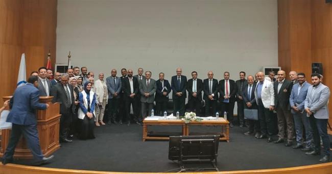 وكيل "صحة قنا" يشارك في اجتماع قيادات الطب العلاجي بالوزارة