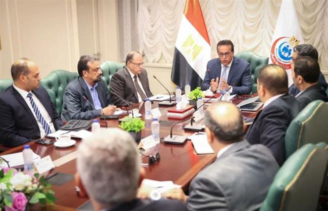 وزير الصحة يترأس اجتماع اللجنة الدائمة المختصة بمراجعة أسعار الأدوية
