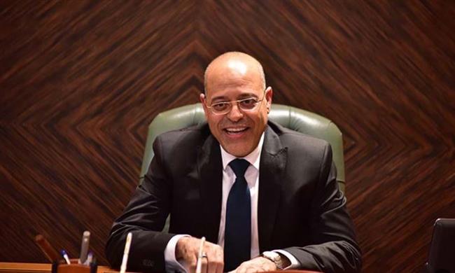 بعد قليل.. مؤتمر صحفي لـ وزير العمل