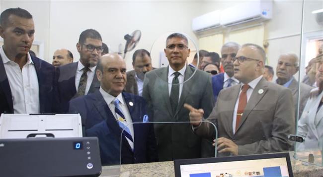 محافظ الجيزة يفتتح أول فرع مكتب توثيق شهر عقاري ببولاق الدكرور 