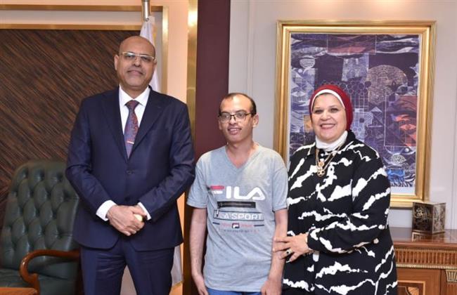 وزير العمل يلتقي النائبة مايسة عطوة عضو لجنة التضامن بمجلس النواب