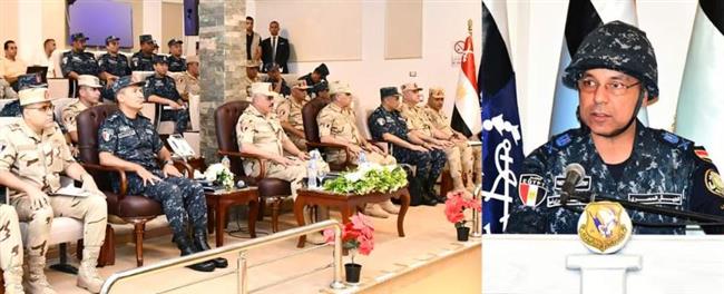 الفريق أحمد خليفة يشهد تنفيذ مشروع مراكز القيادة التعبوي للأسطول الجنوبي بالقوات البحرية