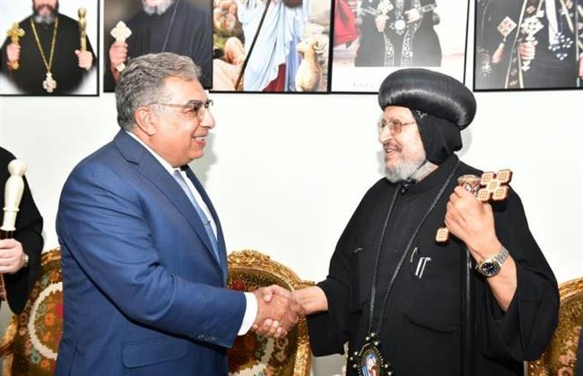 محافظ الدقهلية: الشعب المصري يضرب أروع المثل في المحبة والتآخي