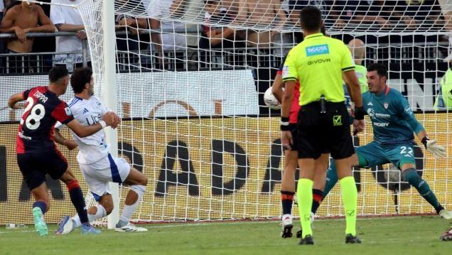 الدوري الإيطالي .. كالياري يتعادل مع كومو 1-1