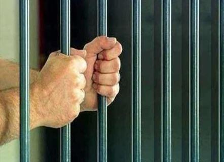 حبس حارس عقار لاتهامه بسرقة شقة فى المعادى 4 أيام