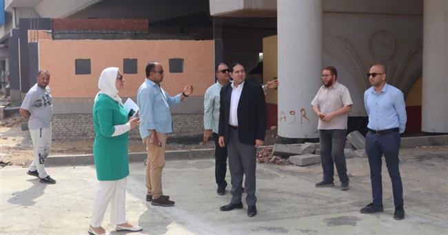 نائب محافظ بنى سويف يتفقد مجمع مواقف أسفل محور عدلي منصور