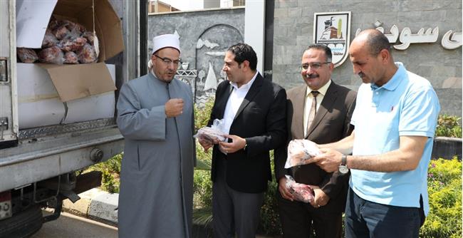 توزيع 2 طن لحوم من مشروع صكوك الأوقاف بـ بني سويف