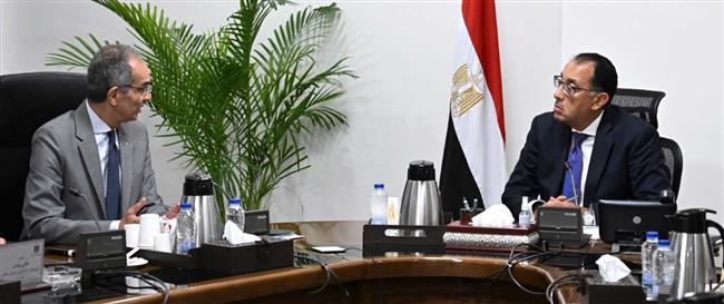 مدبولي يبحث مع وزير الاتصالات سبل تعميم التحول الرقمي بجميع القطاعات الحكومية