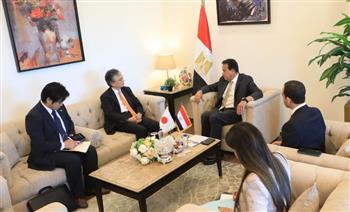 وزير الصحة يستقبل السفير الياباني بمصر