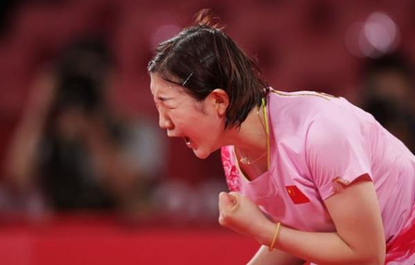 الصينية تشن منج تفوز بذهبية تنس الطاولة فردي سيدات بأولمبياد باريس