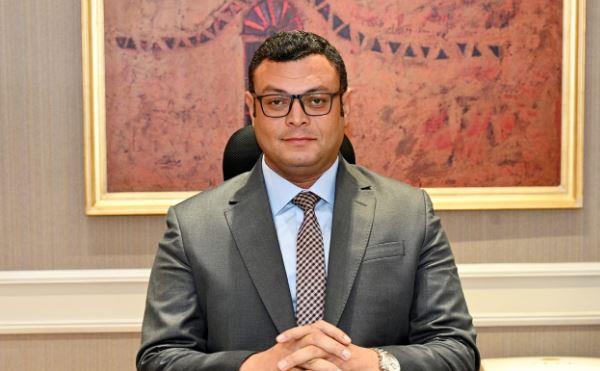 وزير الإسكان يتابع موقف المشروعات التنموية بالساحل الشمالي الغربى