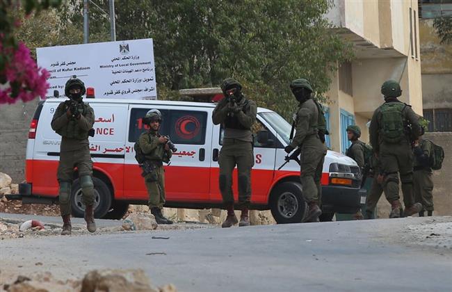 إصابة فلسطيني برصاص الاحتلال في جنين .. ومستعمرون يقتحمون تجمع "وادي الفاو"