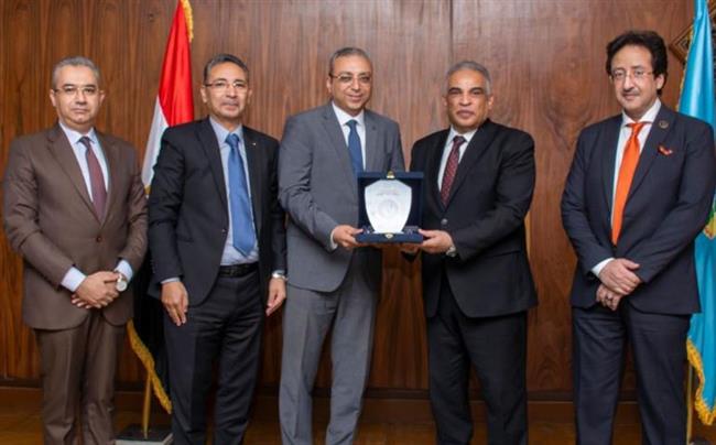 مجلس جامعة طنطا يكرم أعضاء هيئة التدريس