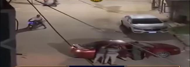 كشف ملابسات فيديو متداول يظهر قيام 3 أشخاص باقتياد آخر بالدقهلية