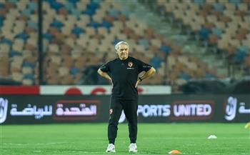   الدوري المصري .. "كولر" يعلن تشكيل الأهلي لمباراة المقاولون العرب