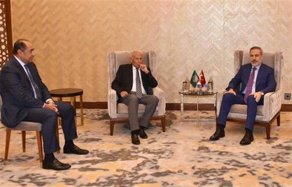 أبو الغيط يلتقى وزير خارجية تركيا ويبحثان الوضع الإقليمي والعدوان على غزة