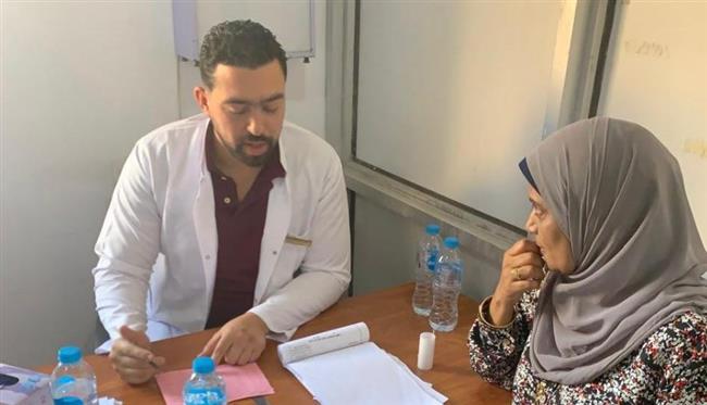 توافد وإقبال كبير على القافلة الشاملة لجامعة القاهرة في "رأس غارب" 