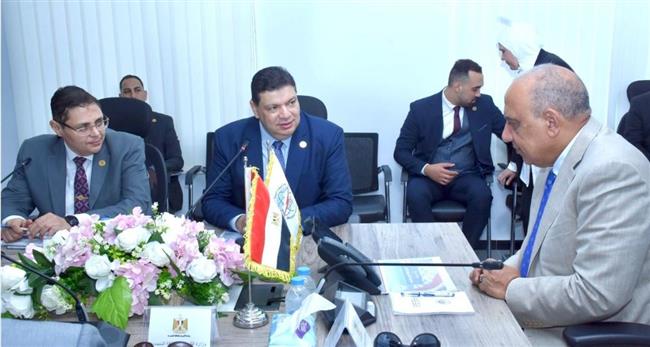وزير الكهرباء يجتمع بقيادات هيئة المحطات النووية داخل موقع الضبعة 