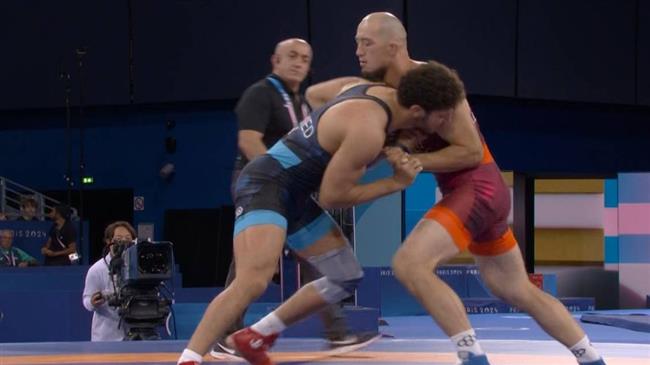 أولمبياد باريس 2024.. المصارع محمد جبر يفشل في التتويج بالبرونزية