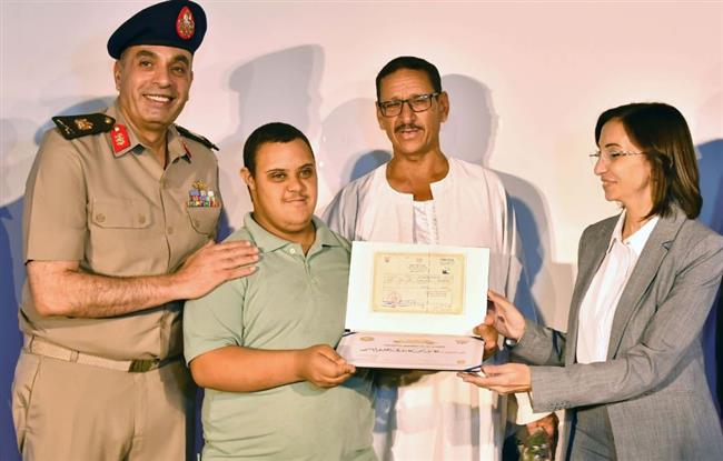 بالصور.. تجنيد البحيرة تنظم مراسم إنهاء المواقف التجنيدية لذوي الهمم