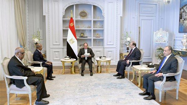 الرئيس السيسي يؤكد حرص مصر على تعزيز العلاقات المتميزة والتعاون مع إريتريا