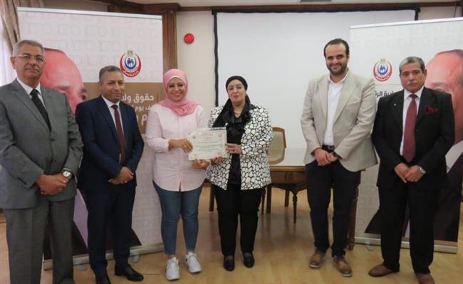 ختام تدريب فريق المدربين لمبادرة الألف يوم الذهبية بصحة قنا