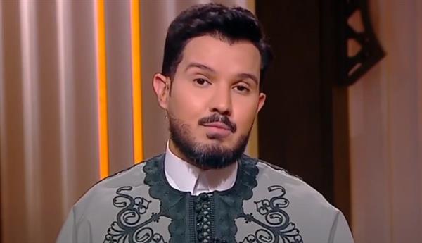 ما معنى إن الله وملائكته يصلون على النبي؟.. أحمد الطلحي يجيب
