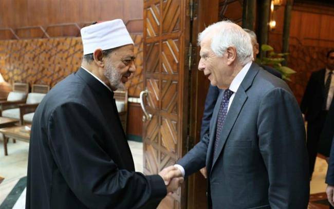 شيخ الأزهر لـ ممثل الاتحاد الأوروبي: هل هناك حل للمهزلة التاريخية الكبرى التي نراها في غزة؟! 