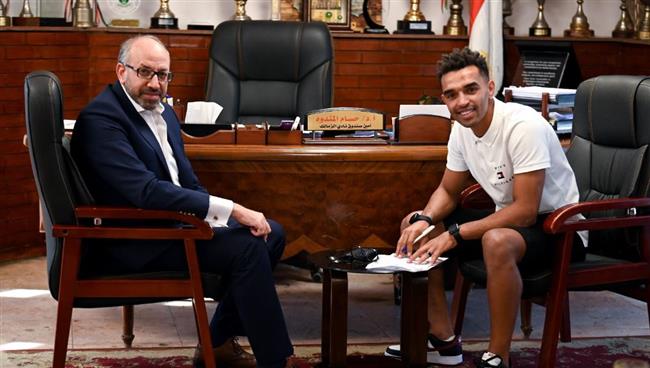 المندوه يجتمع مع أوباما لتسوية مستحقات الأخير مع القلعة البيضاء